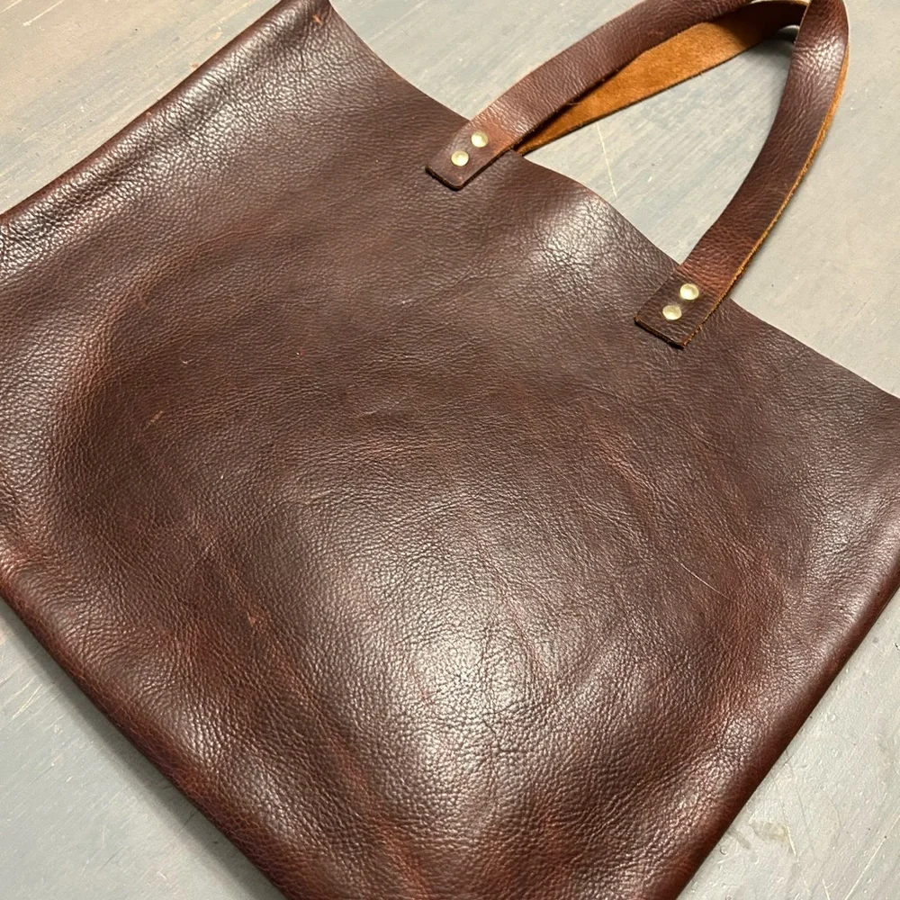 Classic Brown Leather Tote Bag - Minimalist Everyday Carry